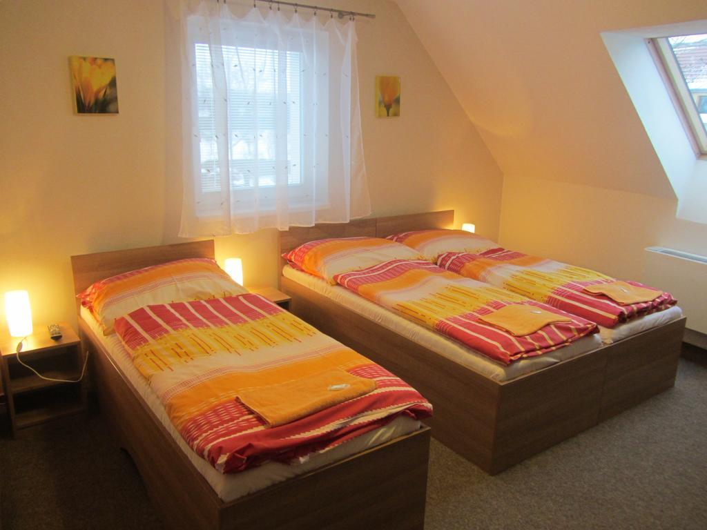 Penzion Kratochvil Dolni Dunajovice Ruang foto