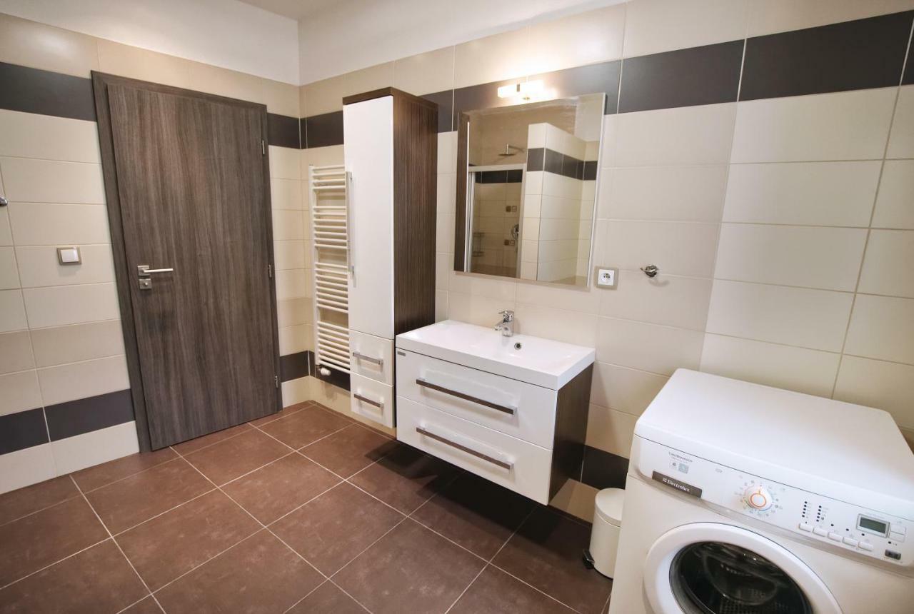 Penzion Kratochvil Dolni Dunajovice Bagian luar foto